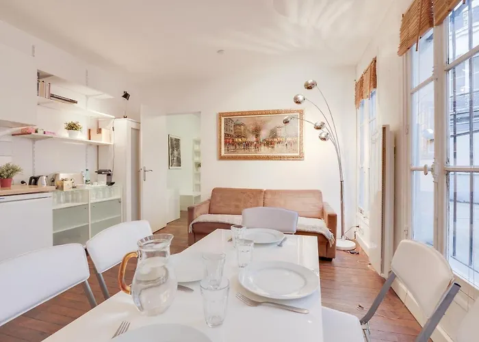 Comfortable Flat In The Middle Of * Paris