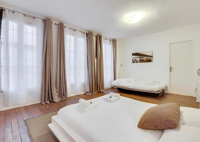 Comfortable Flat In The Middle Of *