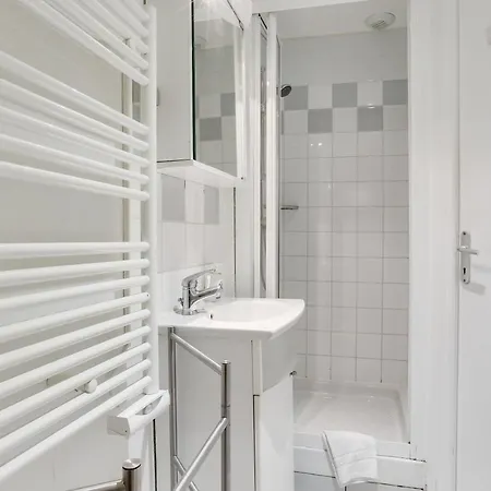 Comfortable Flat In The Middle Of Daire Paris